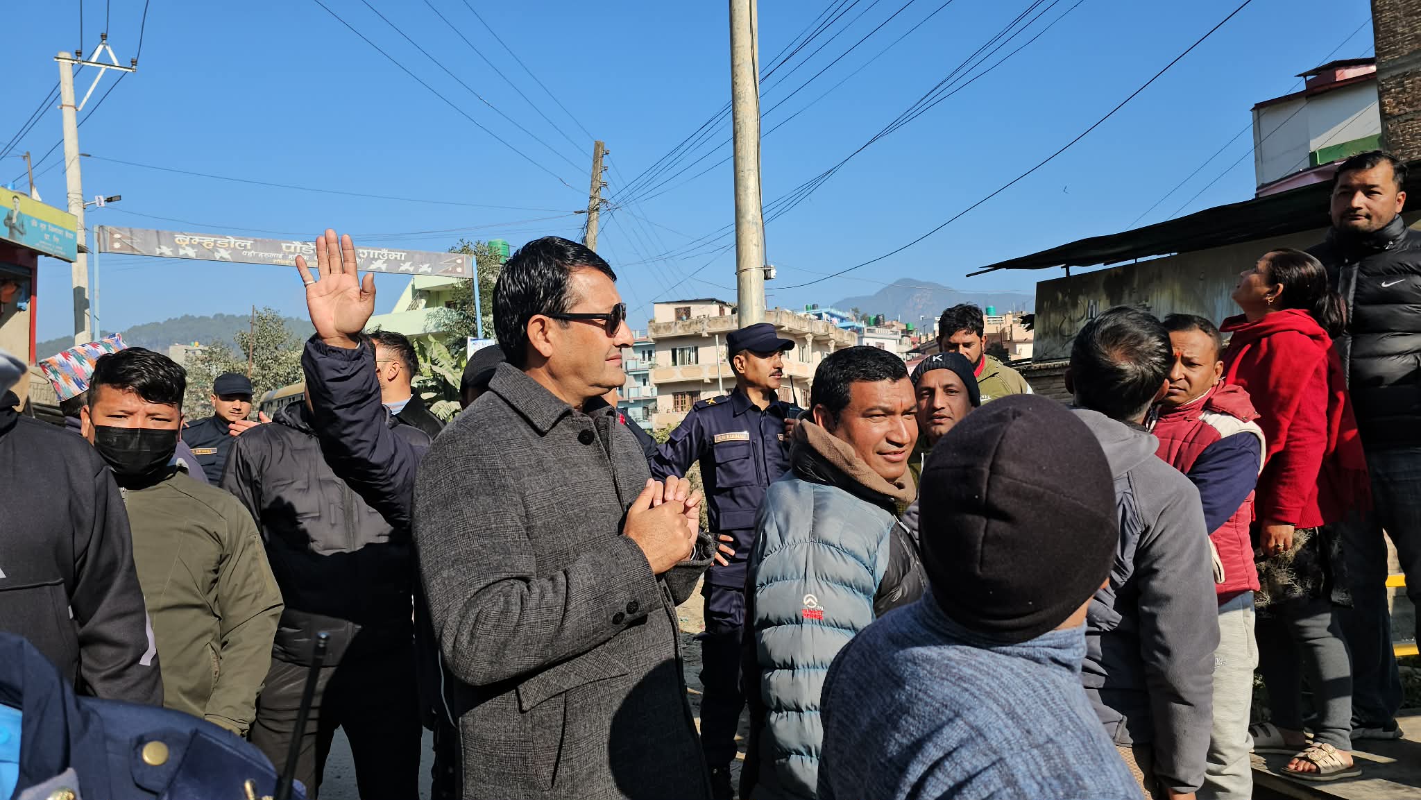 गोकर्णेश्वर–४ हनुमानचोकमा ट्राफिक लाइट सञ्चालन