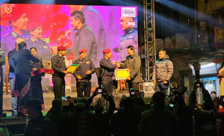 ‘हाम्रो प्रहरी अभियान’ अन्तर्गत गोकर्णेश्वर नगरपालिका सम्मानित