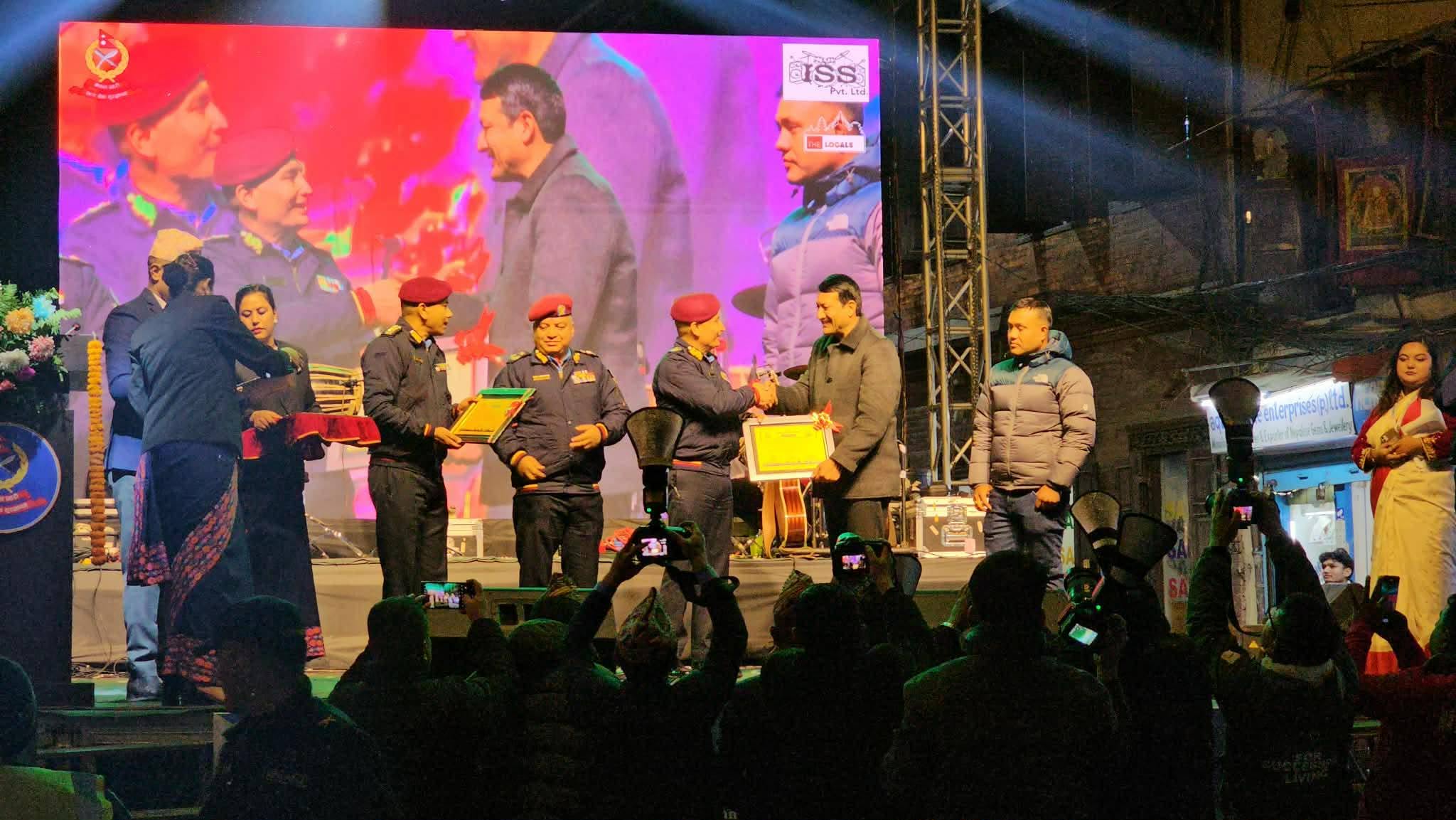 ‘हाम्रो प्रहरी अभियान’ अन्तर्गत गोकर्णेश्वर नगरपालिका सम्मानित